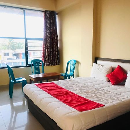Staymaker Prakash International Gonikoppal Esterno foto