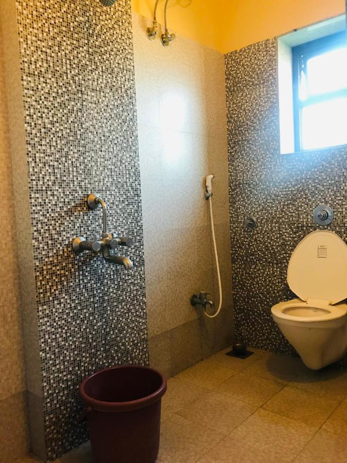 Staymaker Prakash International Gonikoppal Esterno foto