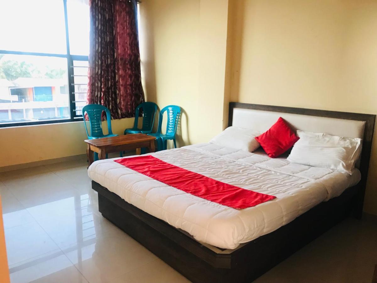 Staymaker Prakash International Gonikoppal Esterno foto